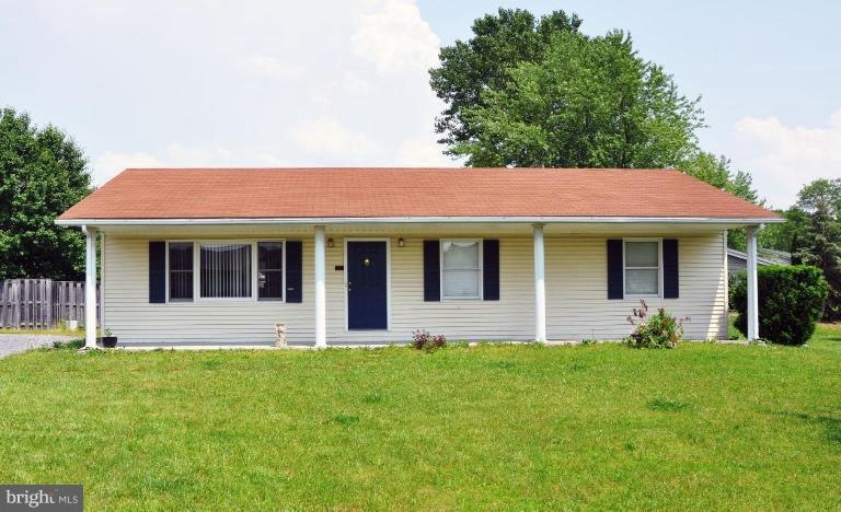 318 Hackberry Dr, Stephens City, VA 22655 - photo 1