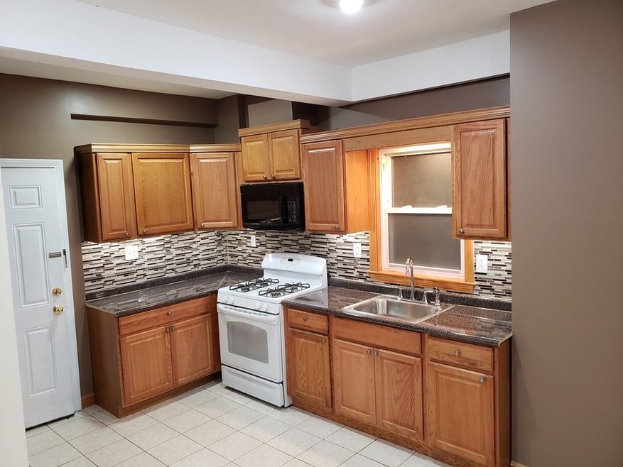 660 Main St unit 1, Brockton, MA 02301 - photo 1