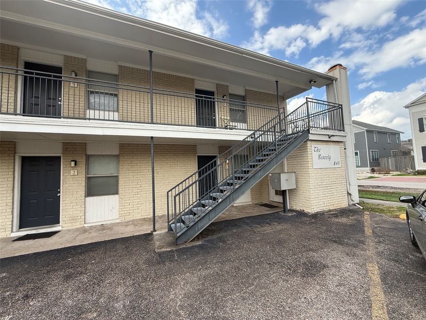845 Beverly St unit 1, Houston, TX 77007 - photo 1