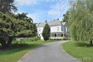 18 Overlook Rd, Poughkeepsie, NY 12603 - photo 1