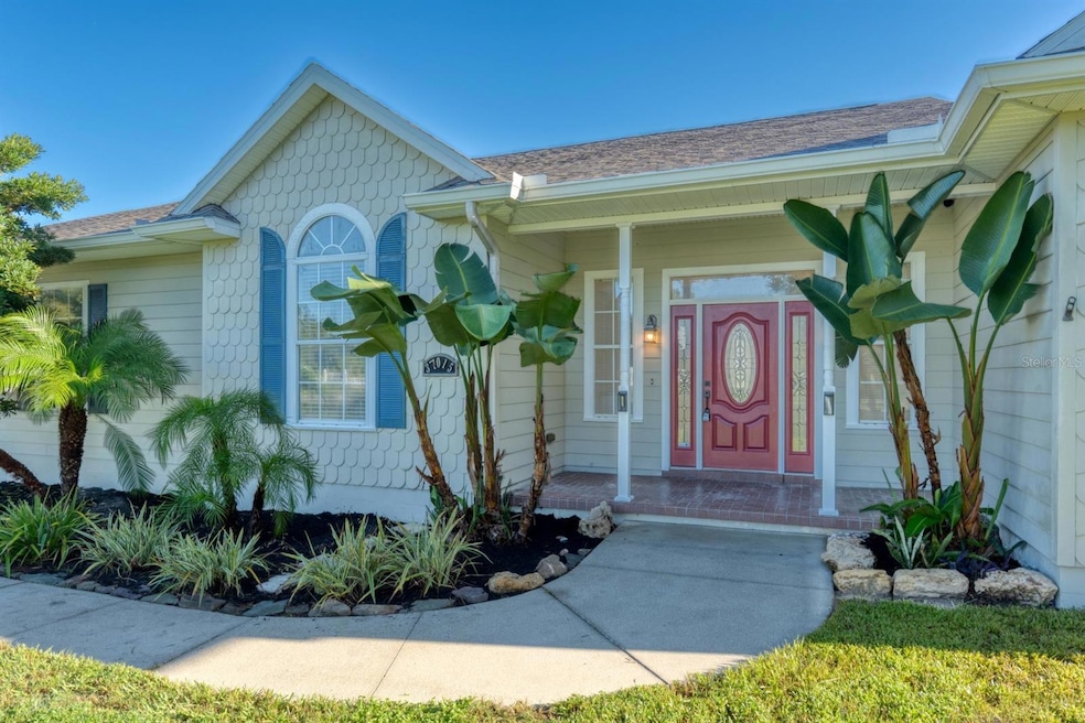 37015 Waldo Dr, Dade City, FL 33525 - photo 1