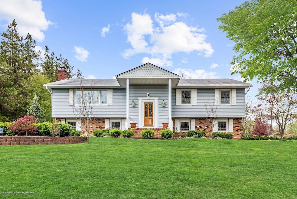 17 Rolling Knolls Dr, Middletown, NJ 07748 - photo 1