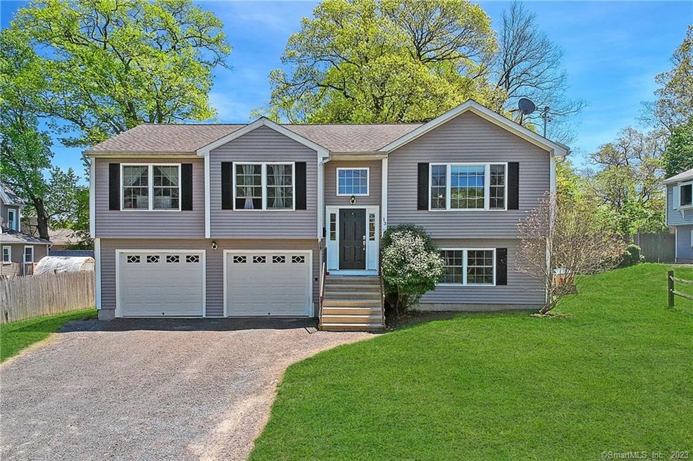 13 Lancaster St, Oakville, CT 06779 - photo 1
