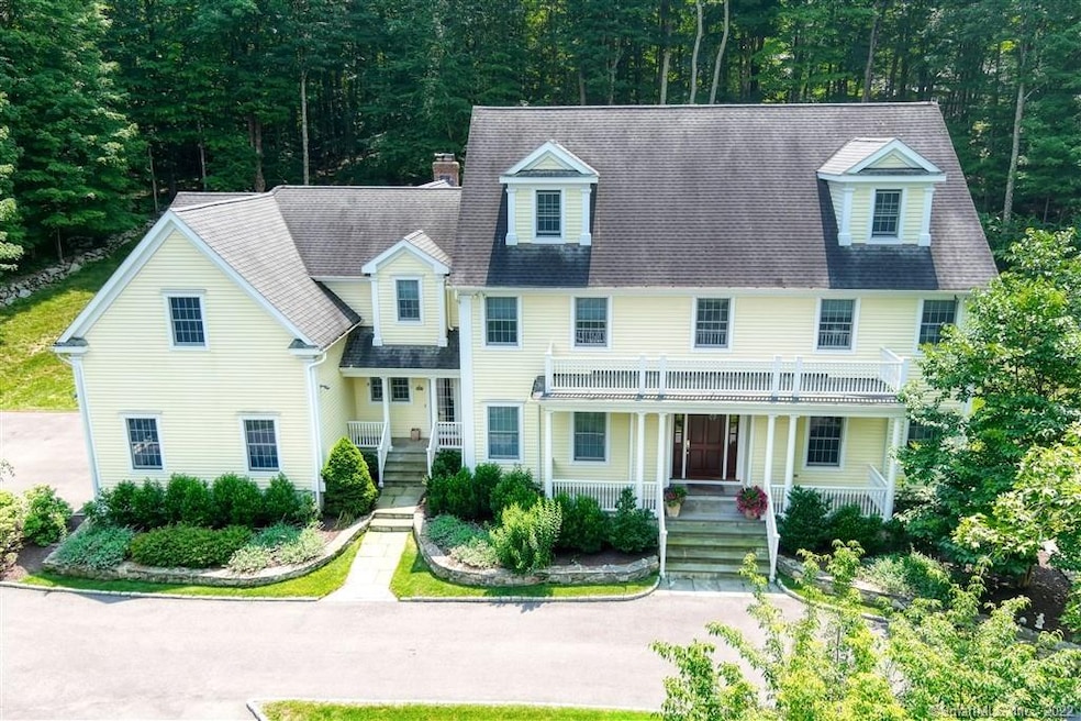 1 Oscaleta Rd, Ridgefield, CT 06877 - photo 1