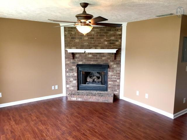 Living Room with Fireplace