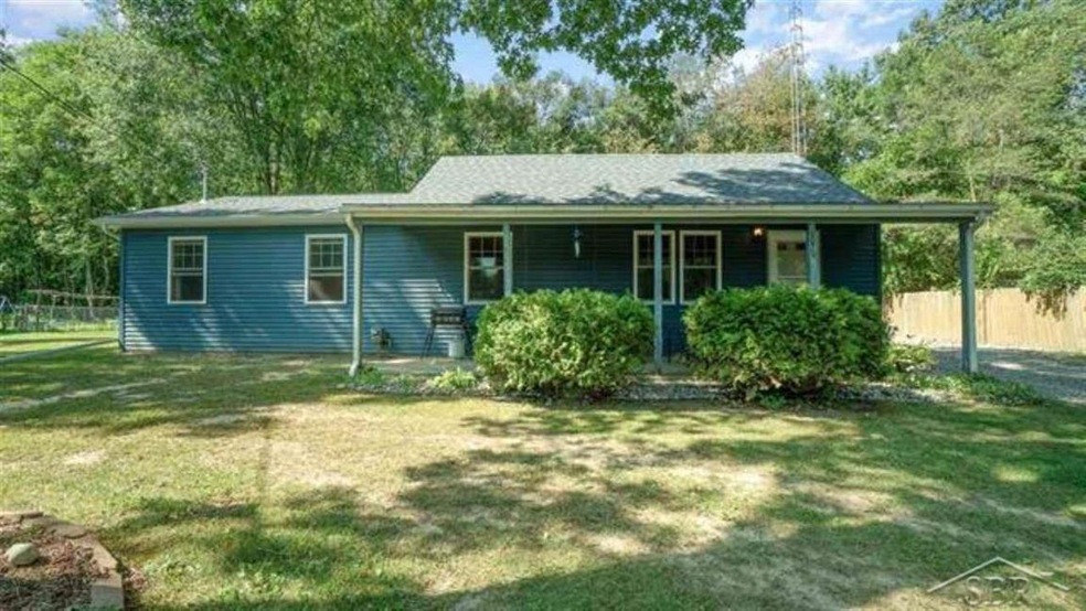 6079 Merton Dr, Flint, MI 48506 - photo 1