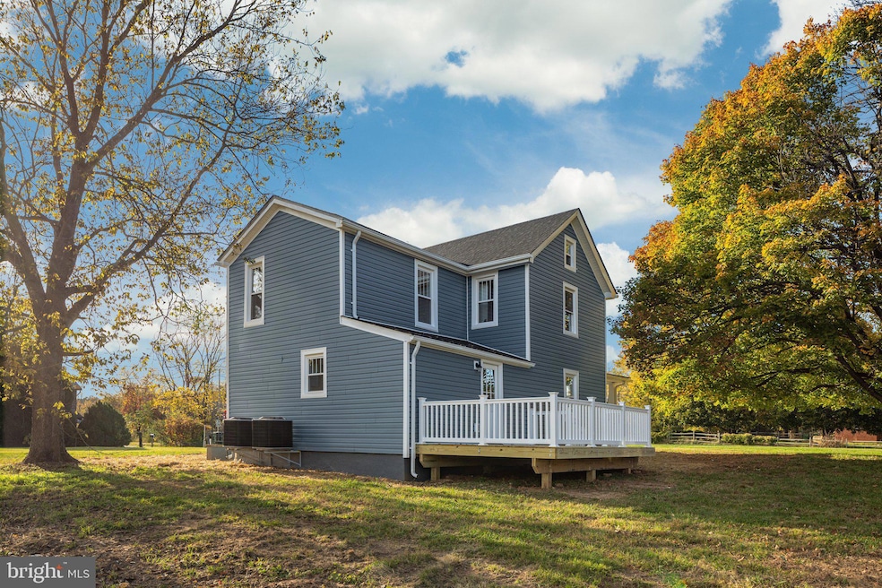 21 Walters Ln, Bentonville, VA 22610 - photo 1