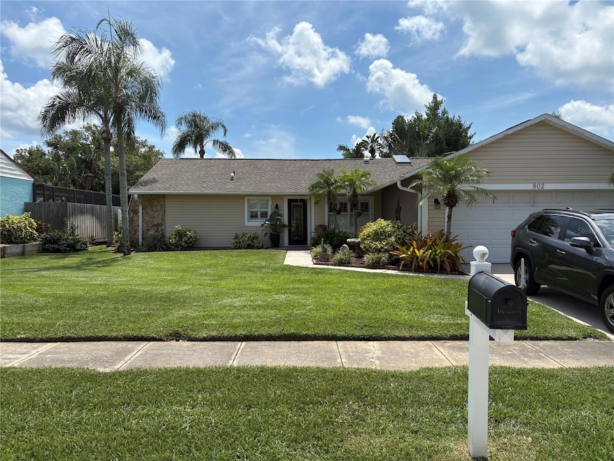 802 Woodhill Ct, Palm Harbor, FL 34683 - photo 1