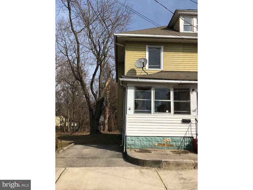 107 W Harmony St, Penns Grove, NJ 08069 - photo 1