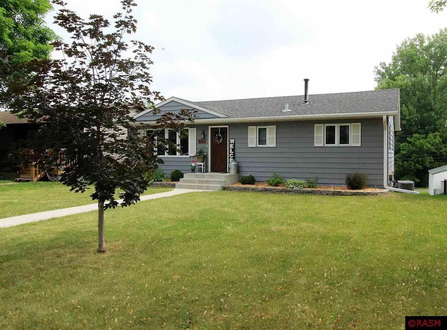 1116 N Spring St, New Ulm, MN 56073 - photo 1