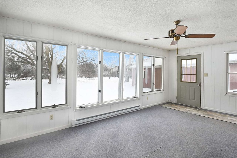 7488 Nichols Rd, Flushing, MI 48433 - photo 1