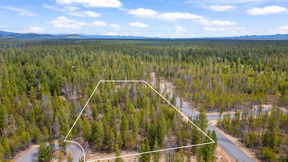 14-web-or-mls-09 - Lot line