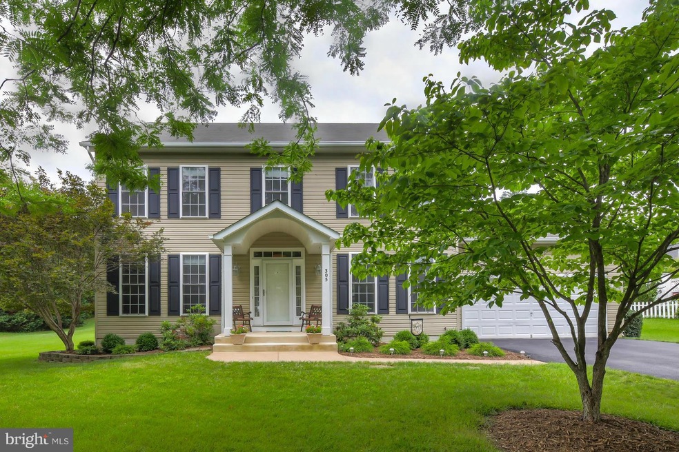 305 Oakleigh Ct, Purcellville, VA 20132 - photo 1