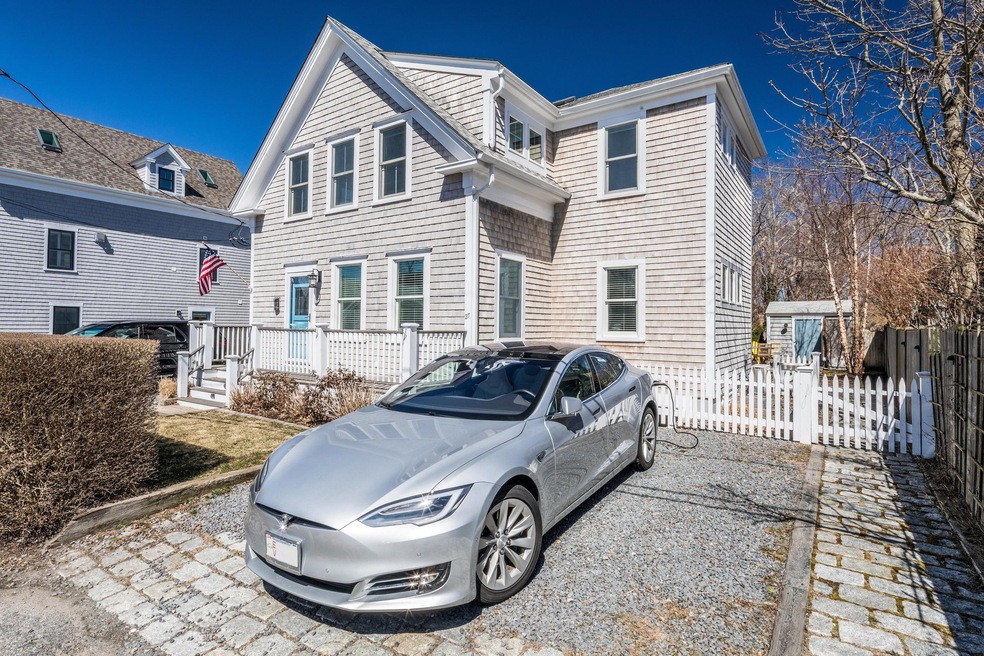 27-conant-street-14