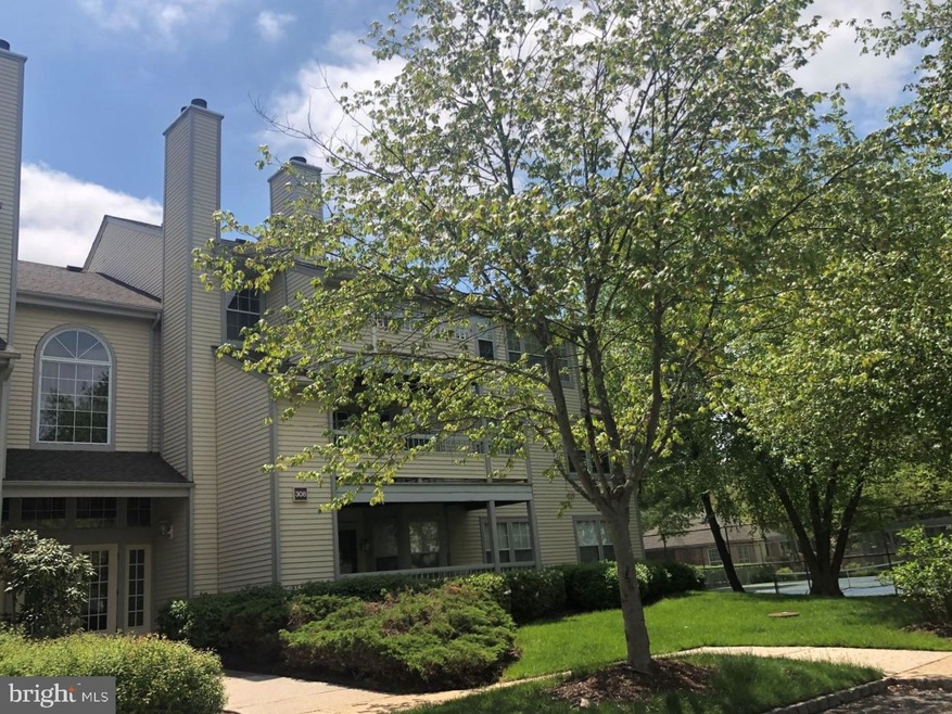 308 Trinity Ct unit 12, Princeton, NJ 08540 - photo 1