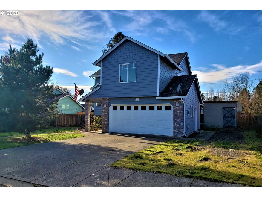 740 SE Justin St, Sheridan, OR 97378 - photo 1