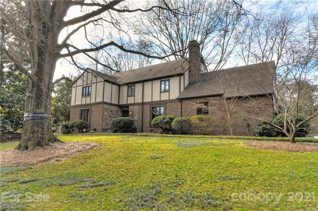 3232 Colony Rd, Charlotte, NC 28211 - photo 1