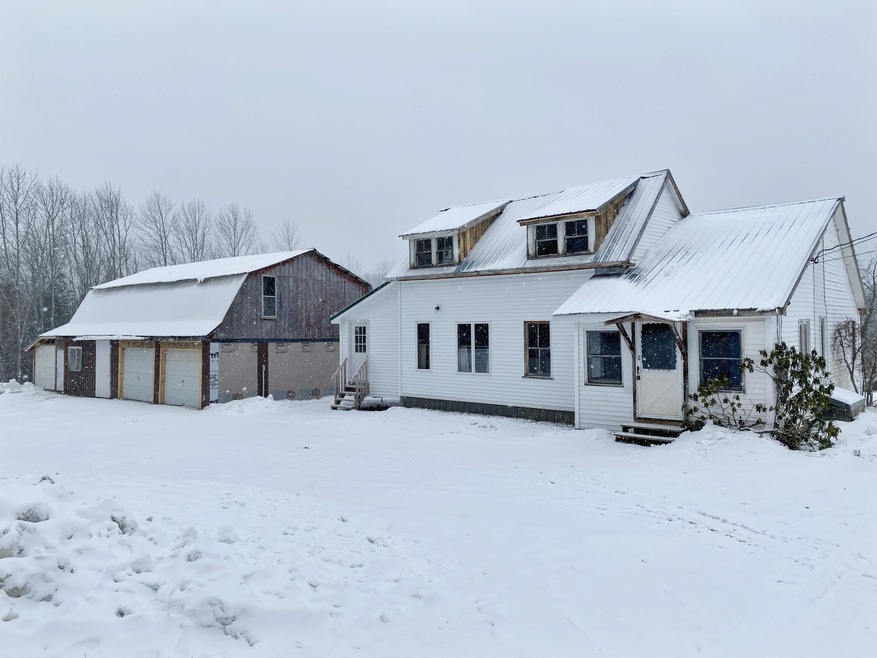 634 Dover Rd, Dexter, ME 04930 - photo 1