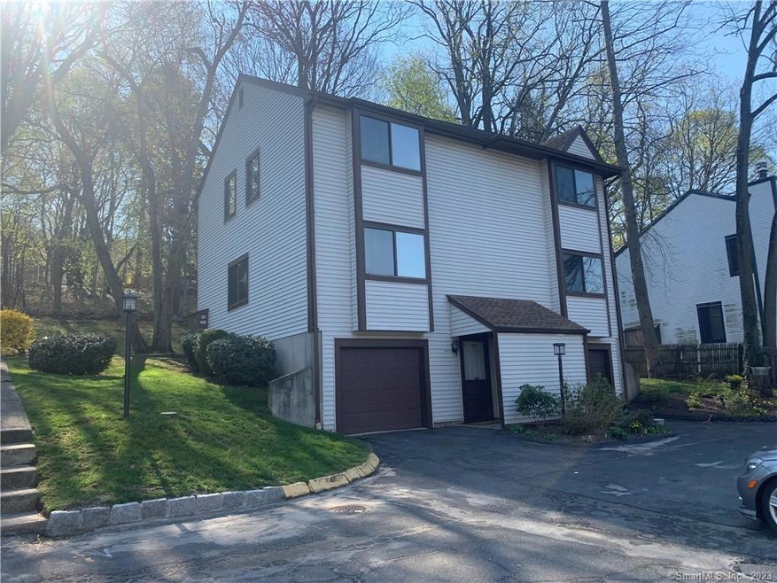 521 Woodward Ave unit A, New Haven, CT 06512 - photo 1