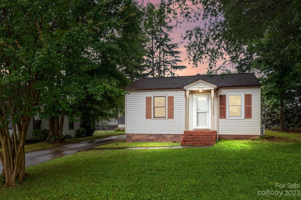1718 Arlington Ave, Statesville, NC 28677 - photo 1