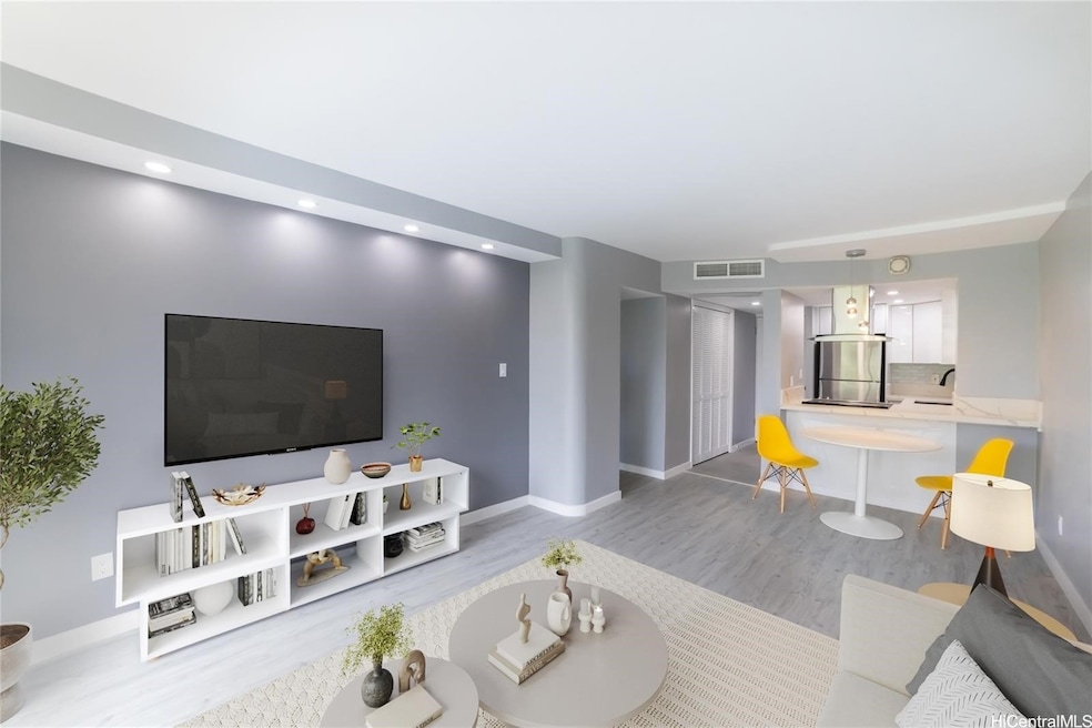 Seaside Suites unit 310, Honolulu, HI 96815 - photo 1