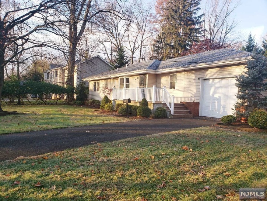 99 Knickerbocker Rd, Demarest, NJ 07627 - photo 1