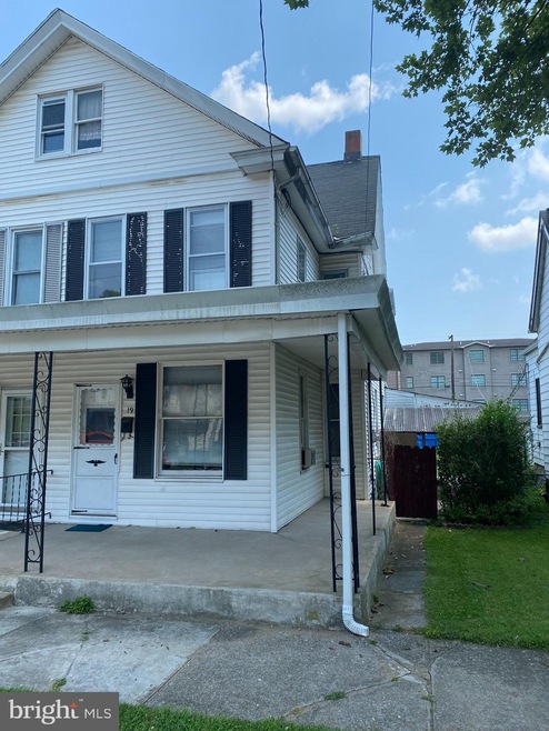 19 N 2nd St, Lemoyne, PA 17043 - photo 1
