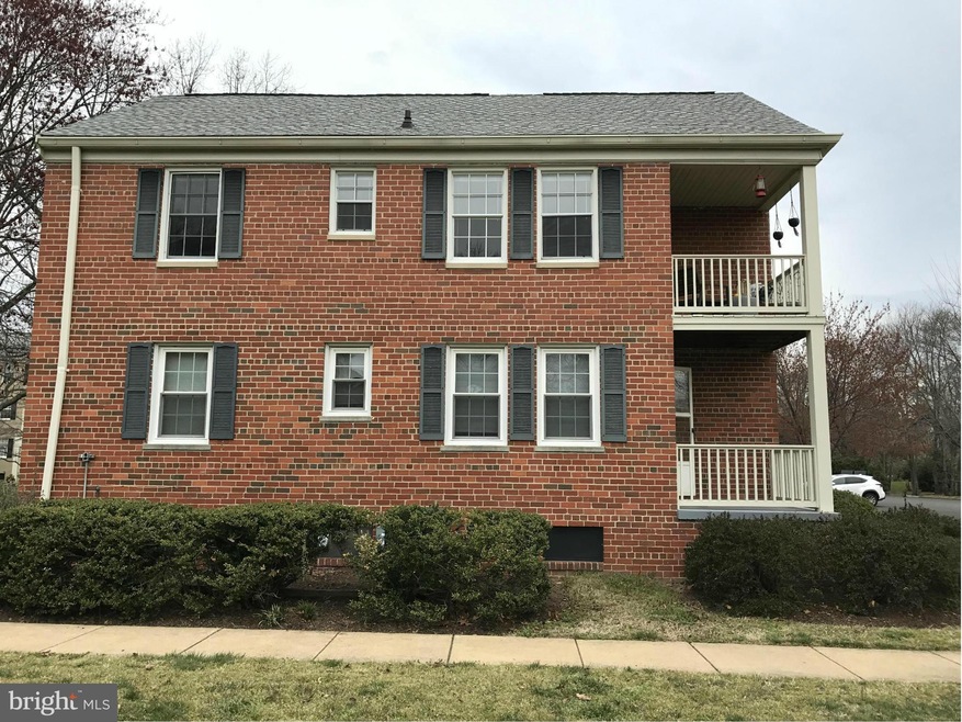 6517 Potomac Ave unit B2, Alexandria, VA 22307 - photo 1