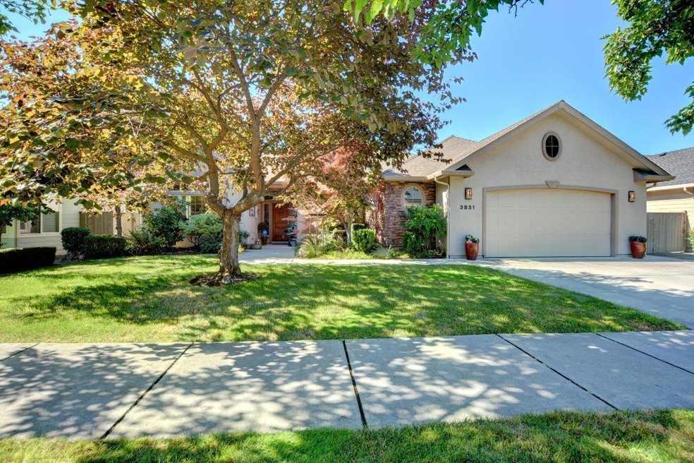 Sold $660,000 • Co-Listing Agent