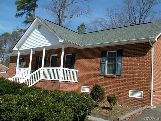 11001 Burleigh Dr, Petersburg, VA 23805 - photo 1