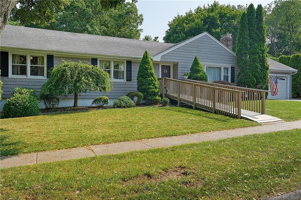 25 Kovach Dr, Stratford, CT 06614 - photo 1