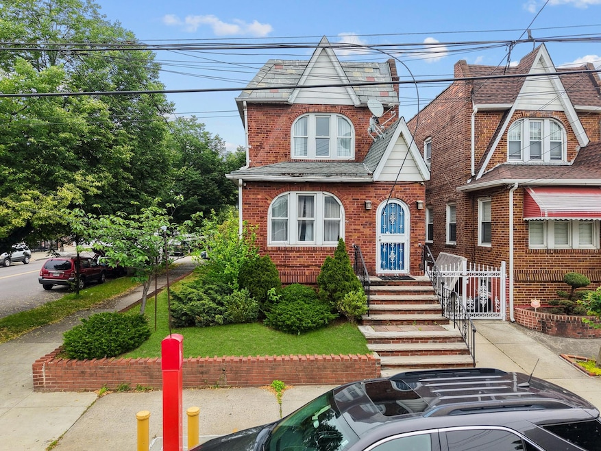 For Sale $948,000