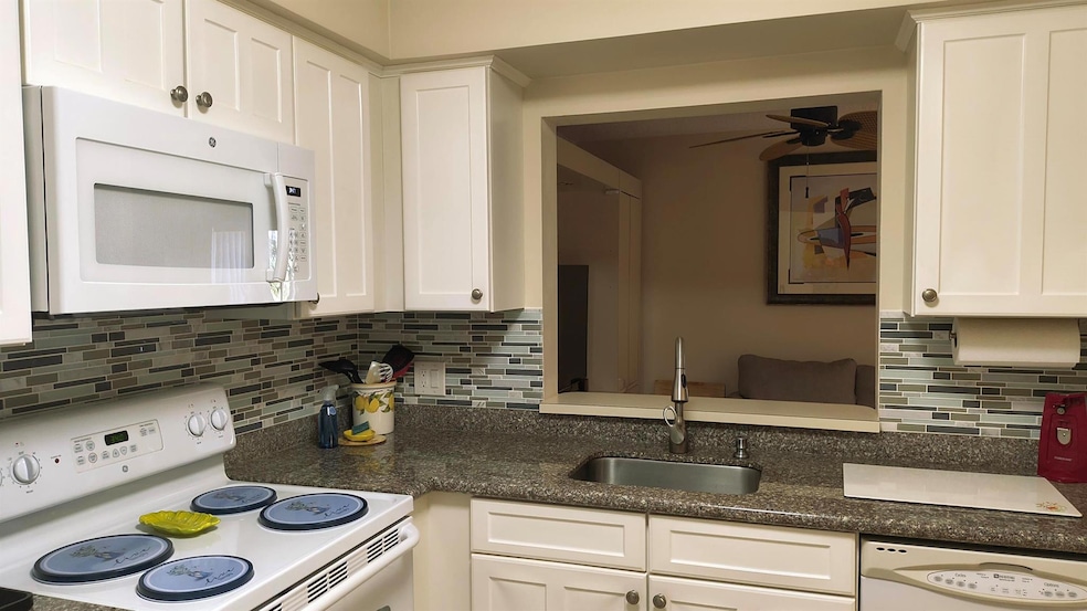 3178 Via Poinciana unit 1020, Lake Worth, FL 33467 - photo 1