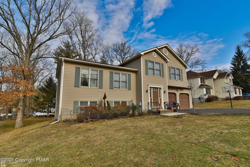 2417 Horseshoe Dr, East Stroudsburg, PA 18301 - photo 1