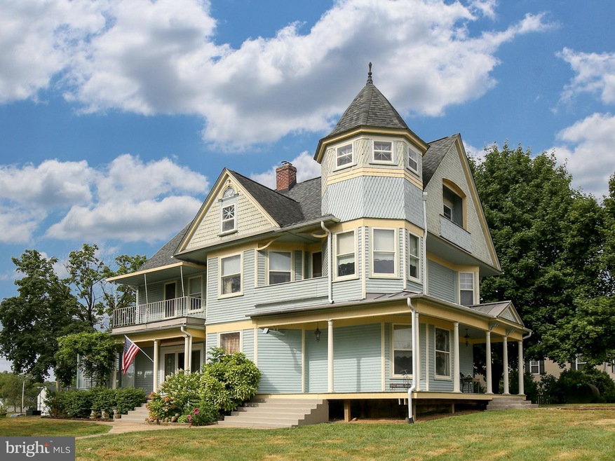 1418 Virginia Ave, Front Royal, VA 22630 - photo 1