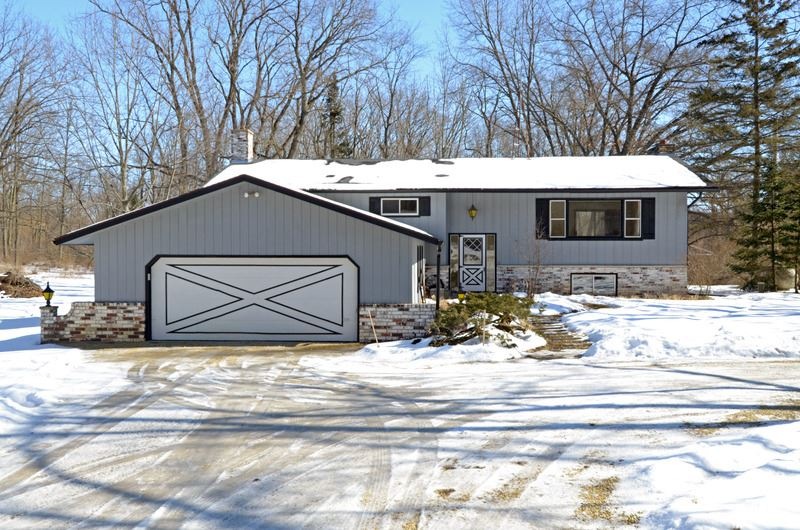 2142 Sand Hill Rd, Oregon, WI 53575 - photo 1