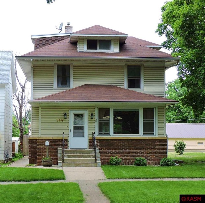 716 N Broad St, Mankato, MN 56001 - photo 1