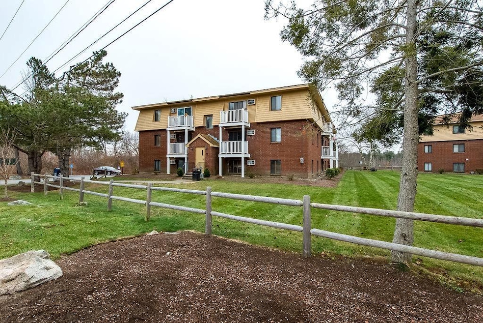 281 Great Bay Woods, Newmarket, NH 03857 - photo 1