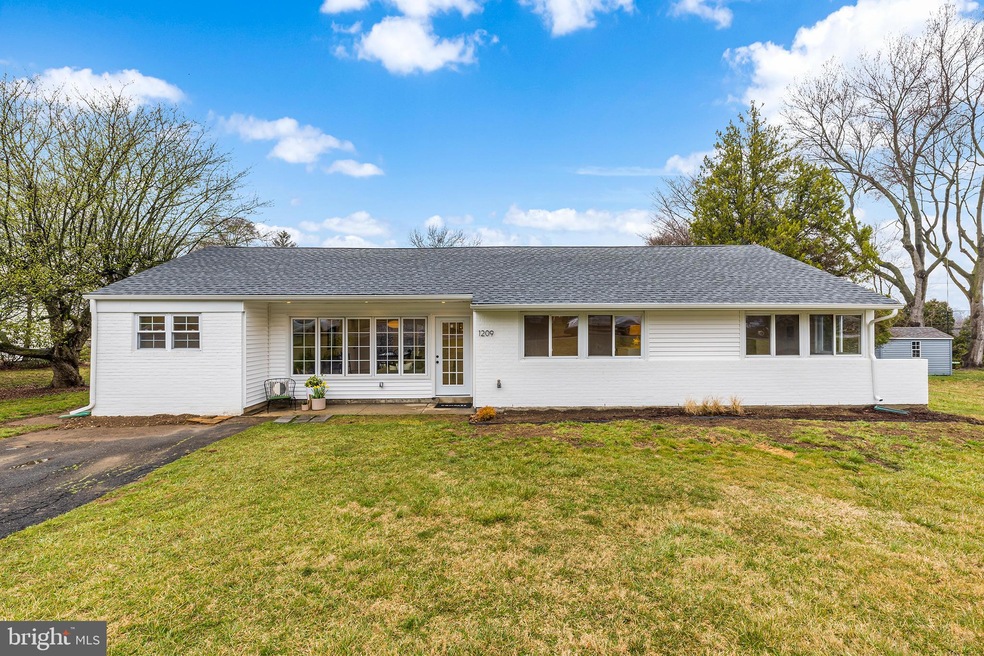 1209 Stotesbury Ave, Glenside, PA 19038 - photo 1