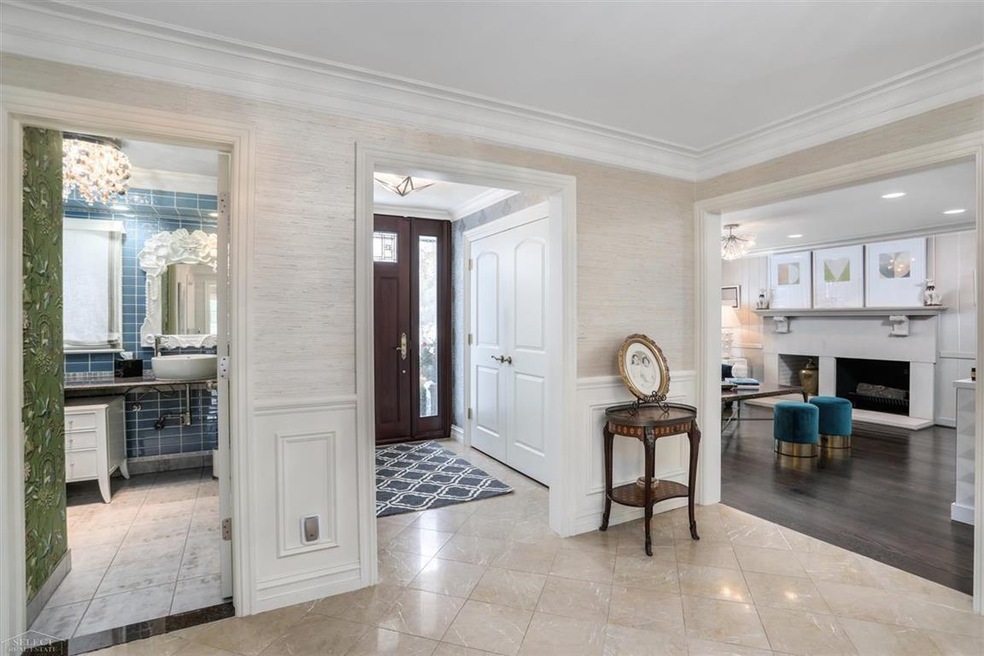 44 S Deeplands Rd, Grosse Pointe Shores, MI 48236 - photo 1