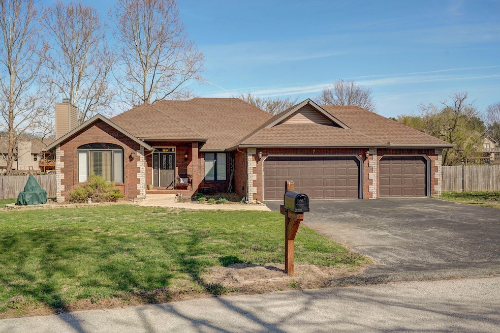 2080 N Preakness Dr, Nixa, MO 65714 - photo 1