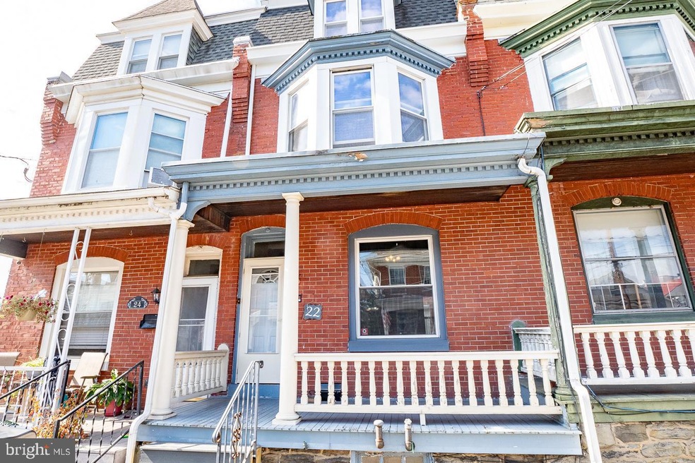 22 E 4th St, Boyertown, PA 19512 - photo 1