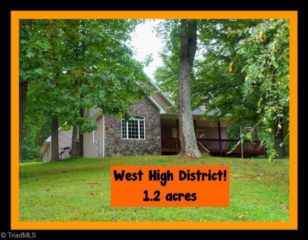 213 Spring Valley Ln, Purlear, NC 28665 - photo 1