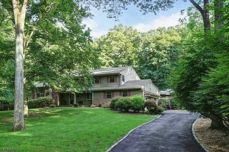 4 Debby Ln, Warren, NJ 07059 - photo 1