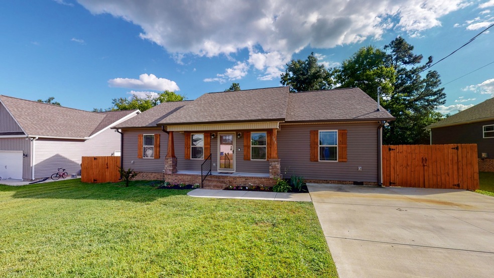 106 Blue Grass Dr, Shelbyville, TN 37160 - photo 1