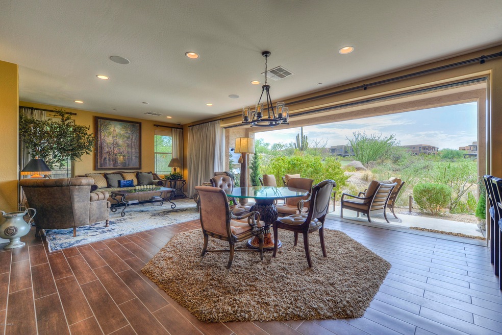011_LivingDining