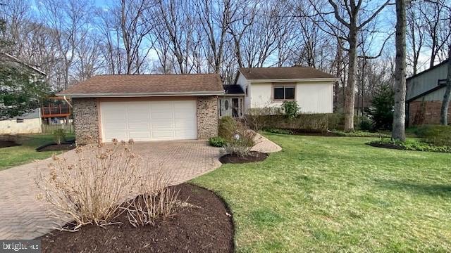 5401 Southport Ln, Fairfax, VA 22032 - photo 1