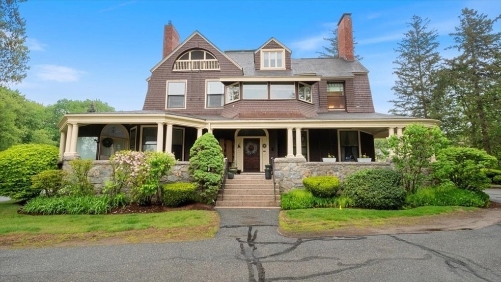 156 Chestnut St unit 4, North Andover, MA 01845 - photo 1