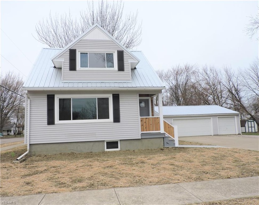 694 Sunset Ave, Sheffield Lake, OH 44054 - photo 1