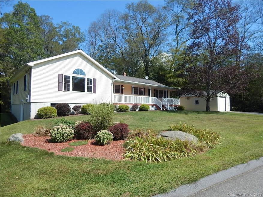 Beautifully maintained ranch with addition in 2006